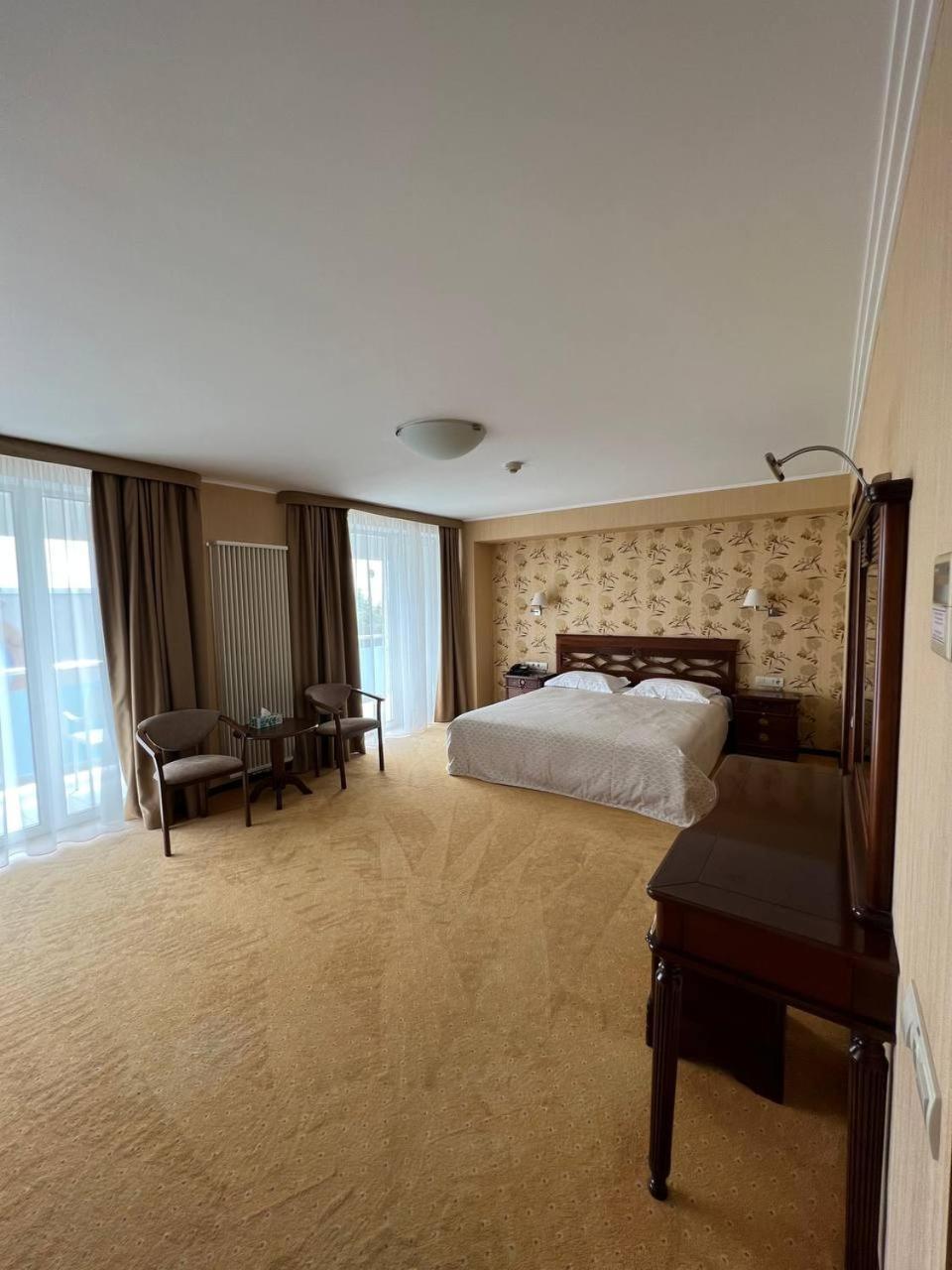 Grand-Marine Hotel & Spa Burlach'ya Balka Eksteriør billede
