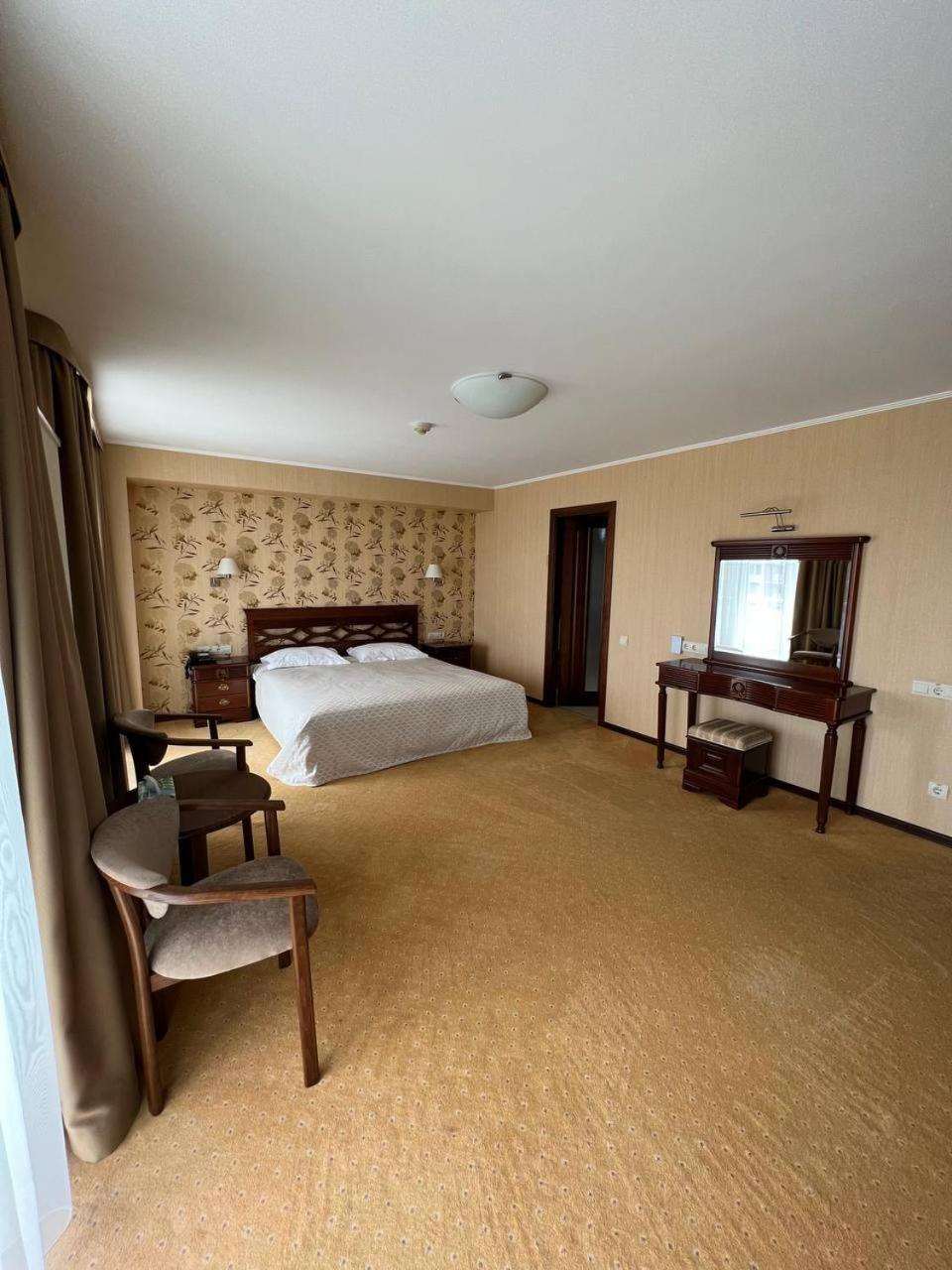 Grand-Marine Hotel & Spa Burlach'ya Balka Eksteriør billede